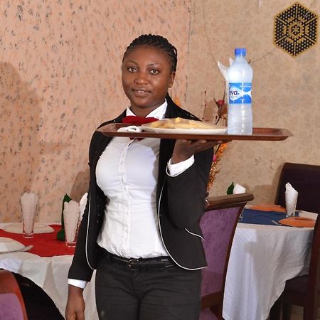 Limoh Suites Benin-Stadt Exterior foto