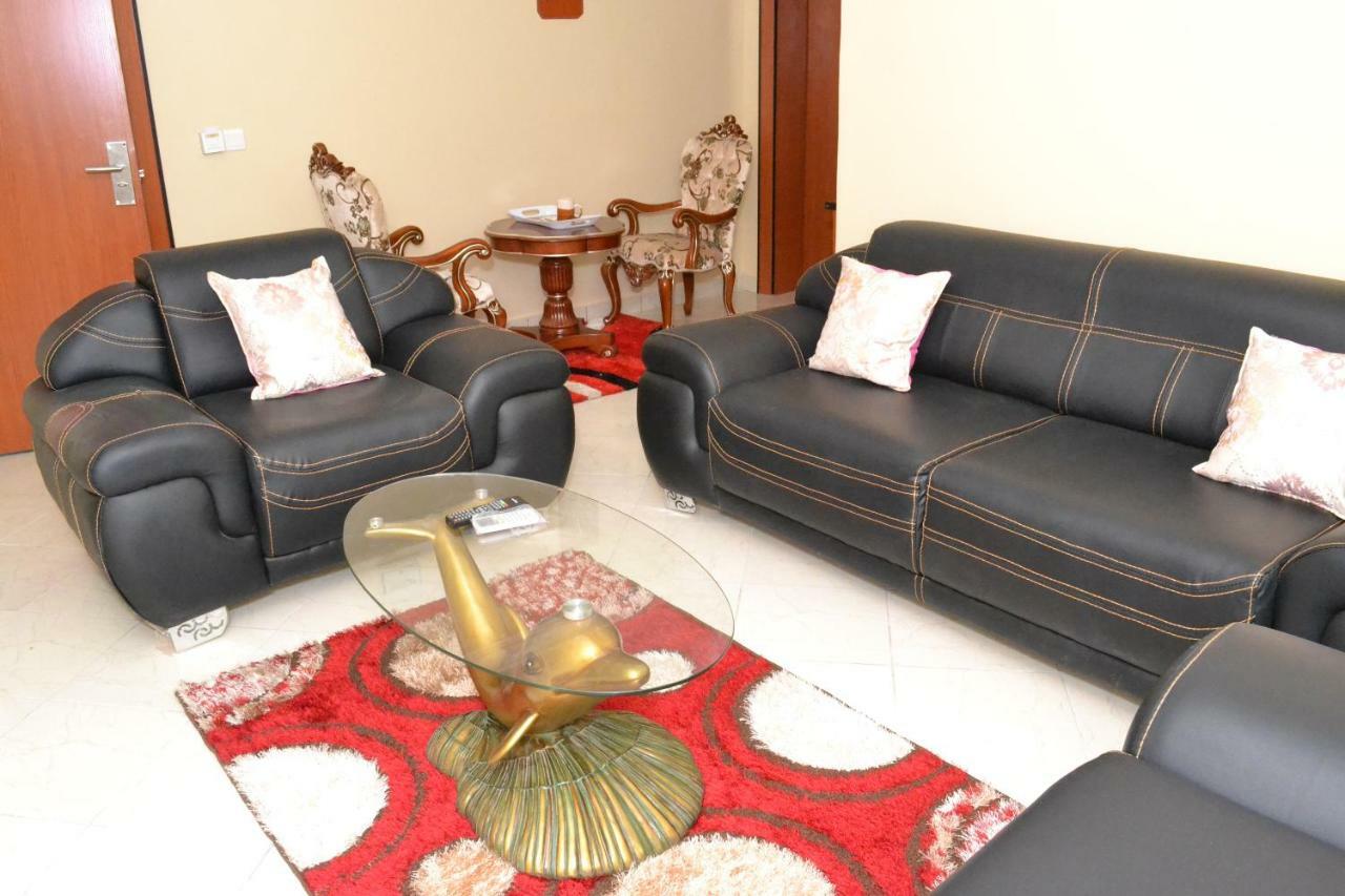 Limoh Suites Benin-Stadt Exterior foto