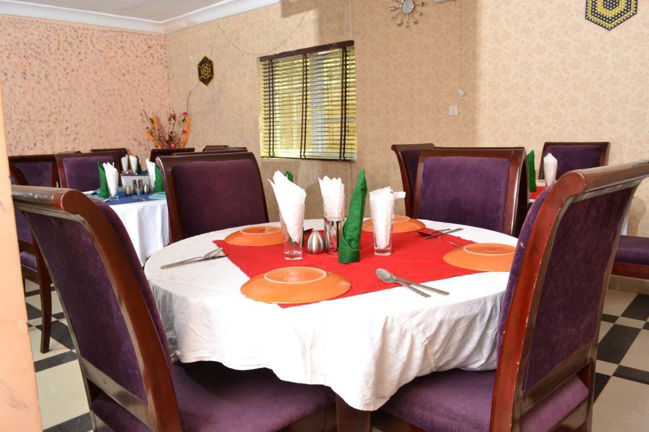 Limoh Suites Benin-Stadt Exterior foto