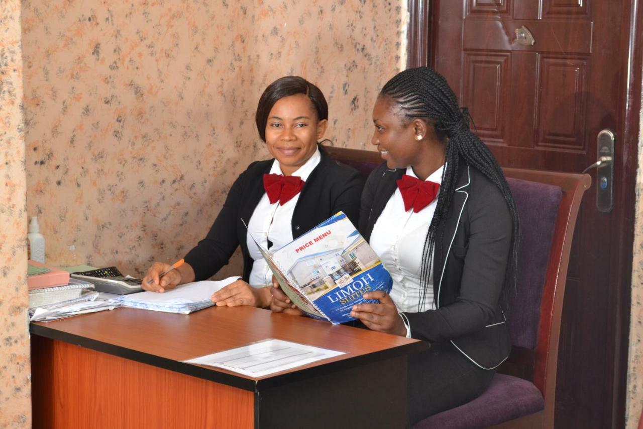 Limoh Suites Benin-Stadt Exterior foto